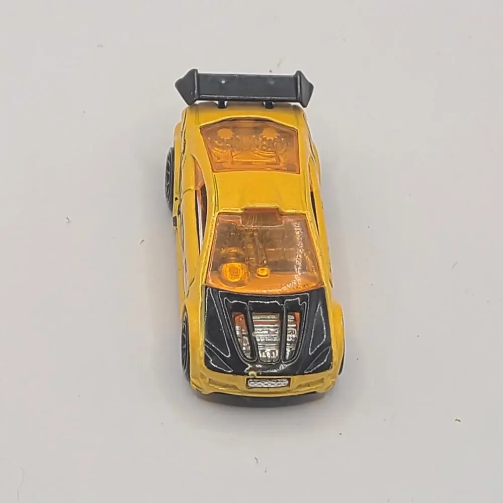 2004 ASPHALT ASSAULT JAPAN 1/64 SCALE DIECAST COLLECTOR MODEL CAR